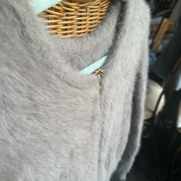 Cropped Soft & Fuzzy Cardigan - Picture 2 of 3